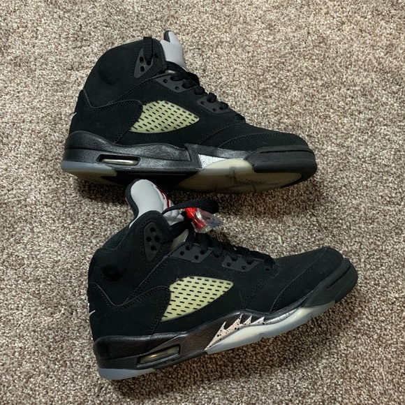 Jordan | Shoes | Air Jordan 5 Og Metallic | Poshmark display picture 2